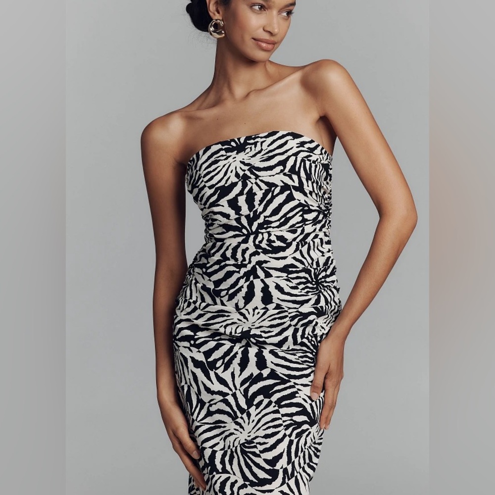 Anthropologie Soleil Slim Strapless Ruched Dress NWT XXS B&W  print.